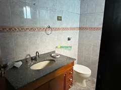 Casa com 3 Quartos à venda, 172m² no Cidade Jardim, Jacareí - Foto 2