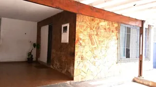 Casa com 3 Quartos para alugar, 195m² no Parque Brasil, Jacareí - Foto 2