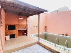 Casa com 4 Quartos para alugar, 230m² no Floresta, Porto Alegre - Foto 1