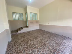Casa com 5 Quartos para alugar, 230m² no Nossa Senhora Aparecida, Uberlândia - Foto 2