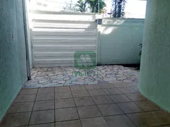 Casa com 5 Quartos para alugar, 156m² no Saraiva, Uberlândia - Foto 2