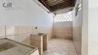 Casa Comercial com 3 Quartos para alugar, 90m² no Setor Nova Suiça, Goiânia - Foto 8