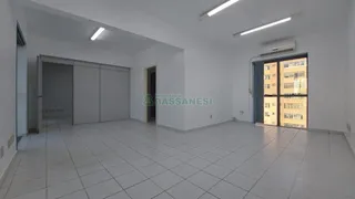 Conjunto Comercial / Sala para alugar, 84m² no Centro, Caxias do Sul - Foto 12