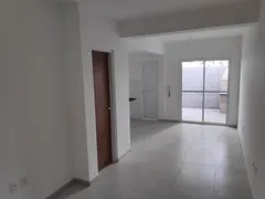 Casa de Condomínio com 2 Quartos para alugar, 57m² no Conjunto Habitacional Eme Antonio Pioch Fontolan, Presidente Prudente - Foto 3