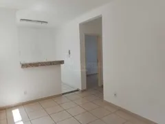 Apartamento com 2 Quartos para alugar, 49m² no Jardim Residencial Lupo II, Araraquara - Foto 2