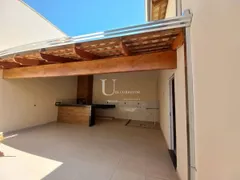 Casa com 3 Quartos à venda, 160m² no Santa Rosa, Uberlândia - Foto 2