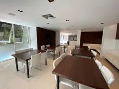 Apartamento com 2 Quartos para alugar, 132m² no Centro, Joinville - Foto 8