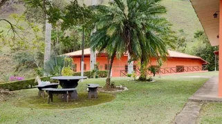 Fazenda / Sítio / Chácara com 4 Quartos à venda, 1200m² no Volta do Piao, Teresópolis - Foto 4