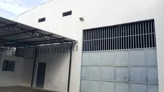 Galpão / Depósito / Armazém para alugar, 625m² no Dias Macedo, Fortaleza - Foto 1