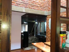 Casa com 3 Quartos à venda, 254m² no Samambaia, Petrópolis - Foto 9