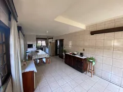 Sobrado com 5 Quartos à venda, 220m² no Iririú, Joinville - Foto 24