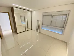 Apartamento com 3 Quartos para alugar, 162m² no Park Lozândes, Goiânia - Foto 9