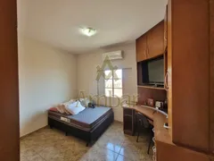 Sobrado com 5 Quartos para alugar, 200m² no Vila Carvalho, Ribeirão Preto - Foto 1