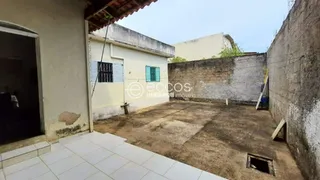 Casa com 3 Quartos à venda, 164m² no Jaraguá, Uberlândia - Foto 2