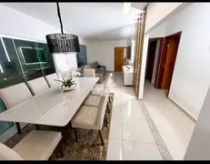 Casa com 3 Quartos à venda, 330m² no Santa Mônica, Uberlândia - Foto 12