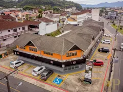 Prédio Inteiro à venda, 1994m² no Iririú, Joinville - Foto 1