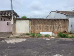 Terreno / Lote / Condomínio à venda, 330m² no Presidente Roosevelt, Uberlândia - Foto 1