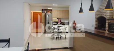 Casa com 3 Quartos à venda, 200m² no Alto Umuarama, Uberlândia - Foto 18