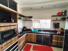 Casa com 3 Quartos à venda, 200m² no Setor Andreia, Goiânia - Foto 3