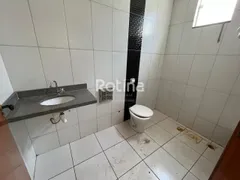 Galpão / Depósito / Armazém para alugar, 300m² no Dom Almir, Uberlândia - Foto 7