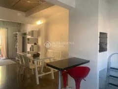 Apartamento com 2 Quartos à venda, 61m² no Jardim do Salso, Porto Alegre - Foto 4