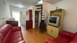 Casa de Condomínio com 3 Quartos à venda, 84m² no Hípica, Porto Alegre - Foto 2