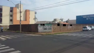 Terreno / Lote / Condomínio para alugar, 1600m² no Brasil, Uberlândia - Foto 3