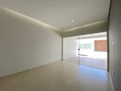 Casa com 3 Quartos à venda, 211m² no Santa Mônica, Uberlândia - Foto 10