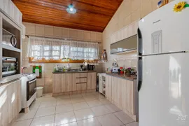 Casa com 4 Quartos à venda, 240m² no Estância Velha, Canoas - Foto 2