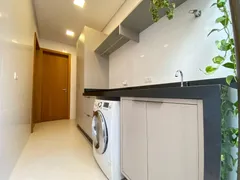 Casa com 3 Quartos à venda, 210m² no Gleba Palhano, Londrina - Foto 13