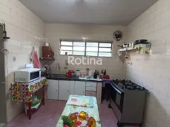 Casa com 4 Quartos à venda, 140m² no Brasil, Uberlândia - Foto 6