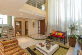 Casa de Condomínio com 3 Quartos à venda, 379m² no Santa Felicidade, Curitiba - Foto 2