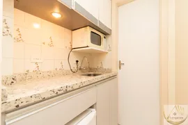 Conjunto Comercial / Sala à venda, 37m² no Centro, Curitiba - Foto 11