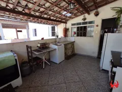 Casa com 3 Quartos para alugar, 200m² no Oitis, Contagem - Foto 9