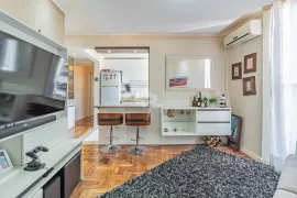 Apartamento com 2 Quartos à venda, 65m² no Cristal, Porto Alegre - Foto 2