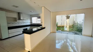 Sobrado com 4 Quartos à venda, 273m² no Setor Jaó, Goiânia - Foto 6