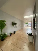 Casa com 3 Quartos à venda, 126m² no Conjunto Habitacional Requiao, Maringá - Foto 2