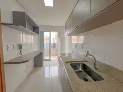 Apartamento com 3 Quartos para alugar, 90m² no Jardim Goiás, Goiânia - Foto 7