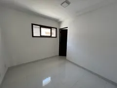 Prédio Inteiro com 8 Quartos para alugar, 300m² no Candelária, Natal - Foto 24