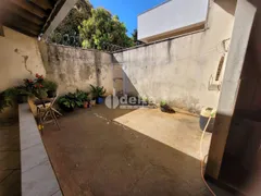 Casa com 3 Quartos à venda, 240m² no Granada, Uberlândia - Foto 14