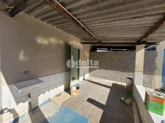 Casa com 3 Quartos à venda, 180m² no Jardim das Palmeiras, Uberlândia - Foto 20