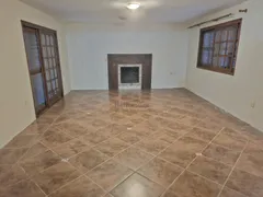 Casa com 3 Quartos para alugar, 280m² no Laranjal, Pelotas - Foto 8