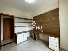 Apartamento com 3 Quartos para alugar, 136m² no Vigilato Pereira, Uberlândia - Foto 21