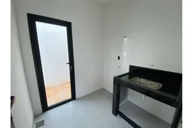 Casa com 3 Quartos à venda, 160m² no Jardim Inconfidência, Uberlândia - Foto 8