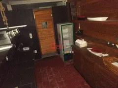 Casa Comercial com 5 Quartos à venda, 220m² no Braga, Cabo Frio - Foto 29