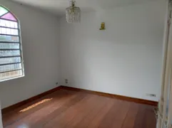 Casa com 4 Quartos à venda, 225m² no Leonor, Londrina - Foto 12