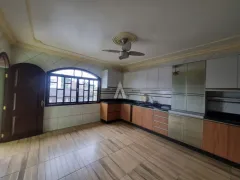 Casa com 3 Quartos para alugar, 240m² no Itaum, Joinville - Foto 6