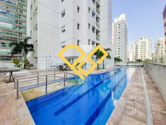 Apartamento com 3 Quartos para alugar, 180m² no Gonzaga, Santos - Foto 34