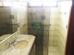 Apartamento com 3 Quartos para alugar, 296m² no Centro, Uberlândia - Foto 8