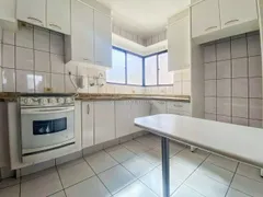 Apartamento com 3 Quartos para venda ou aluguel, 80m² no Centro, Londrina - Foto 5